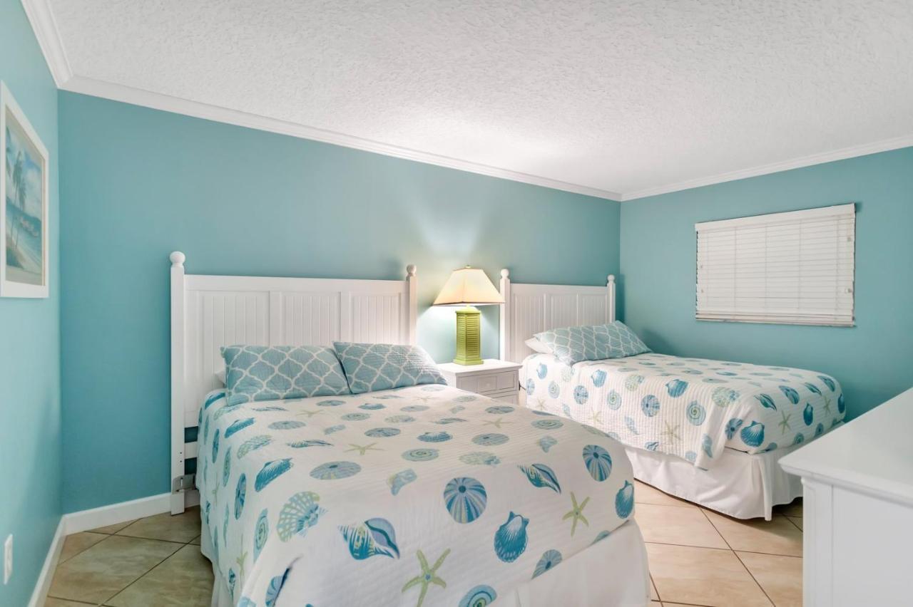 106 Beach Place Condos St. Pete Beach Eksteriør bilde