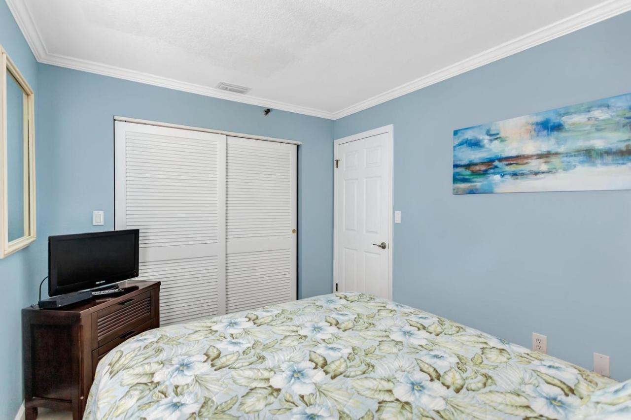 106 Beach Place Condos St. Pete Beach Eksteriør bilde
