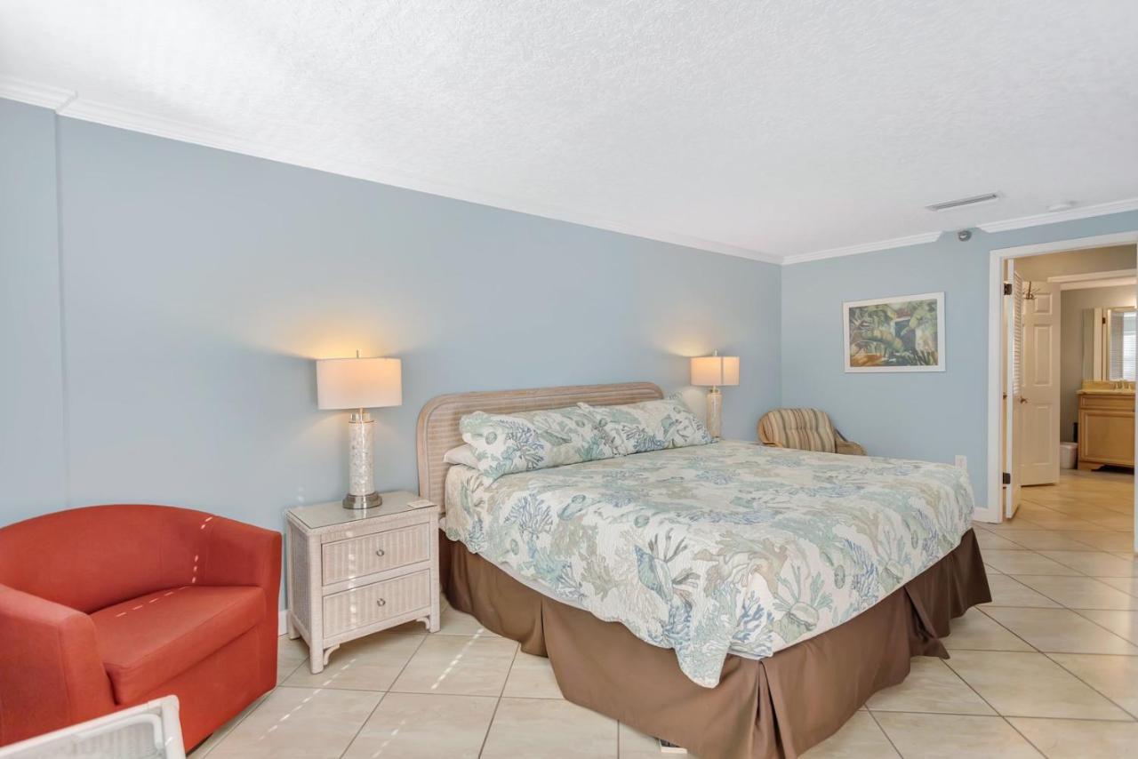 106 Beach Place Condos St. Pete Beach Eksteriør bilde